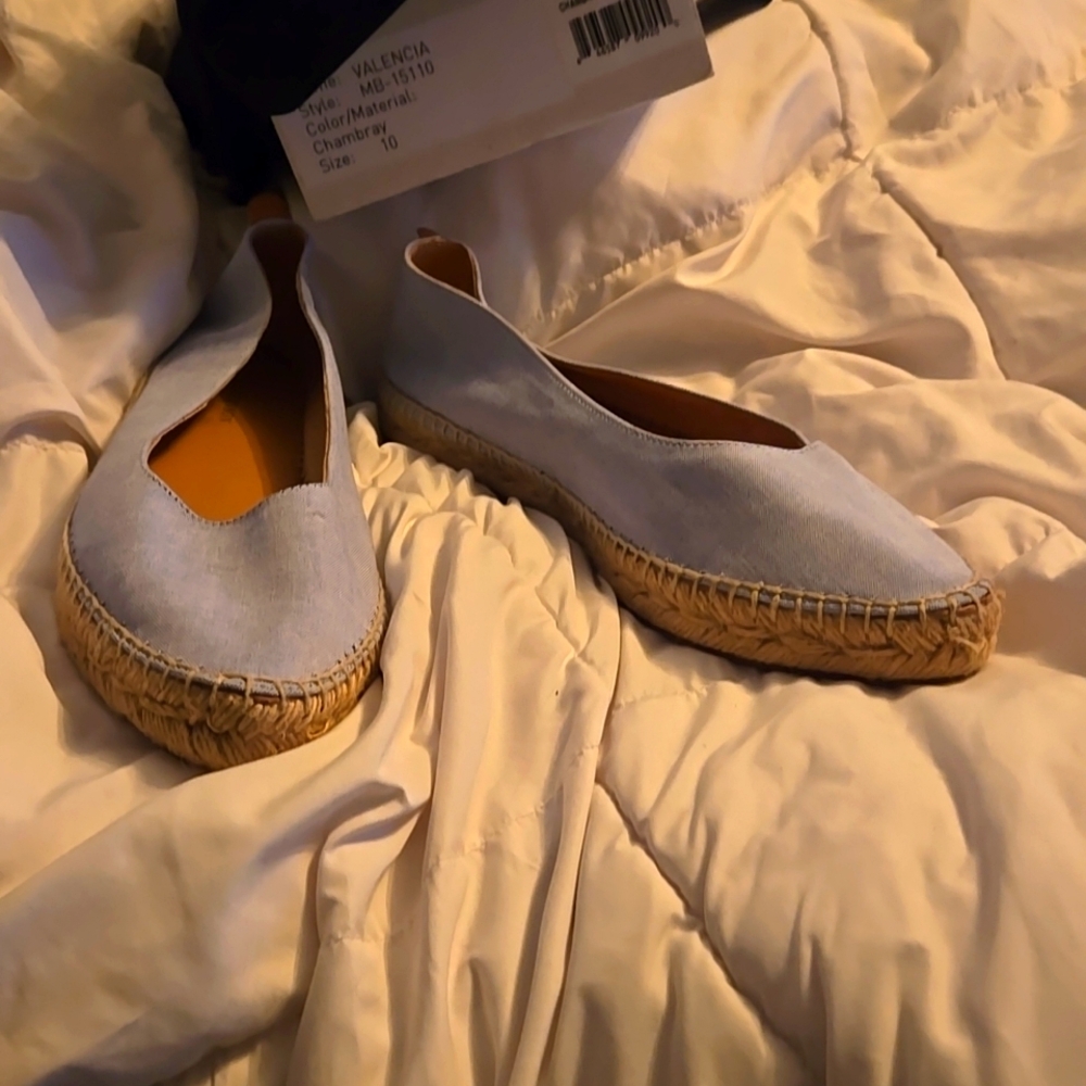 Matt Bernson  Chambray Espadilles size 10
